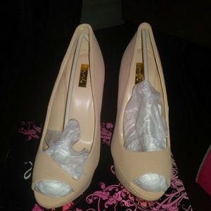 Lady Shoes